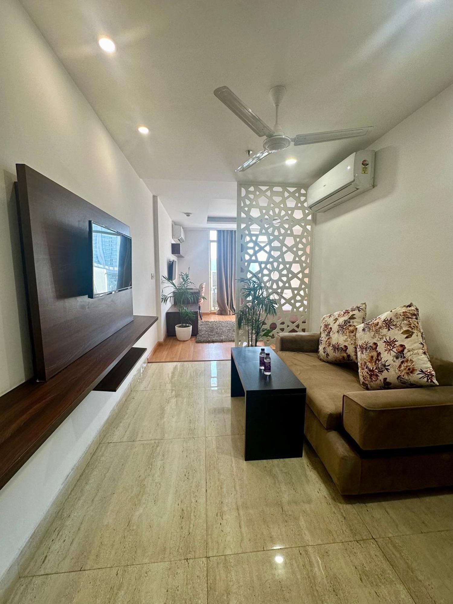 Flamingo Hotel Sector 67 I Studio Rooms I Gurgaon Extérieur photo