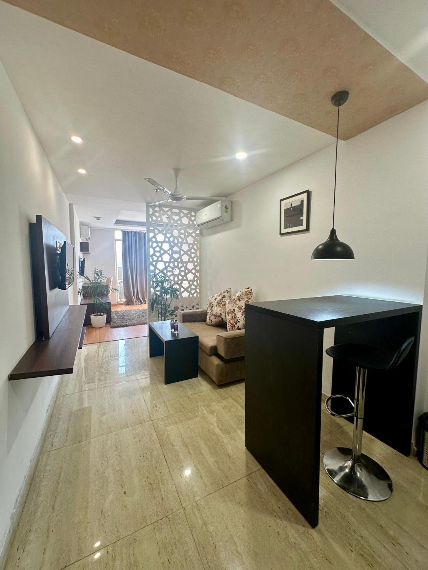 Flamingo Hotel Sector 67 I Studio Rooms I Gurgaon Extérieur photo